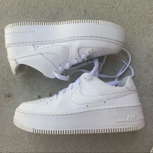 Nike Air Force 1 Sage Low